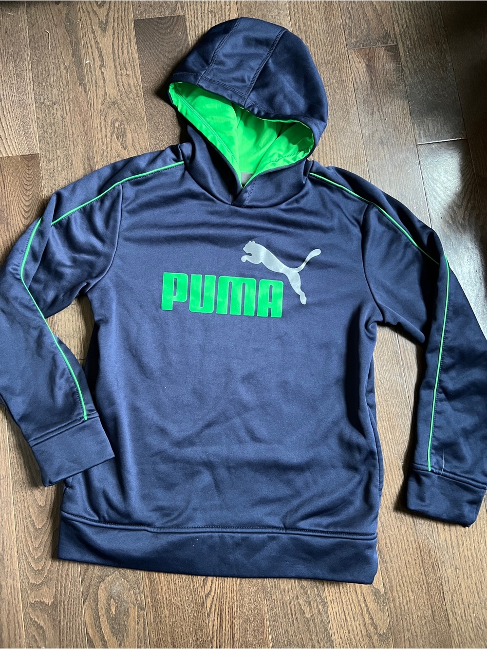 PUMA kids Navy Hoodie with Green Logo kids large